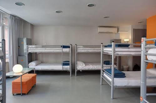 Alberguinn Hostal Barcelona