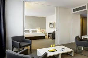 Hotel Amister Via Augusta Barcelona