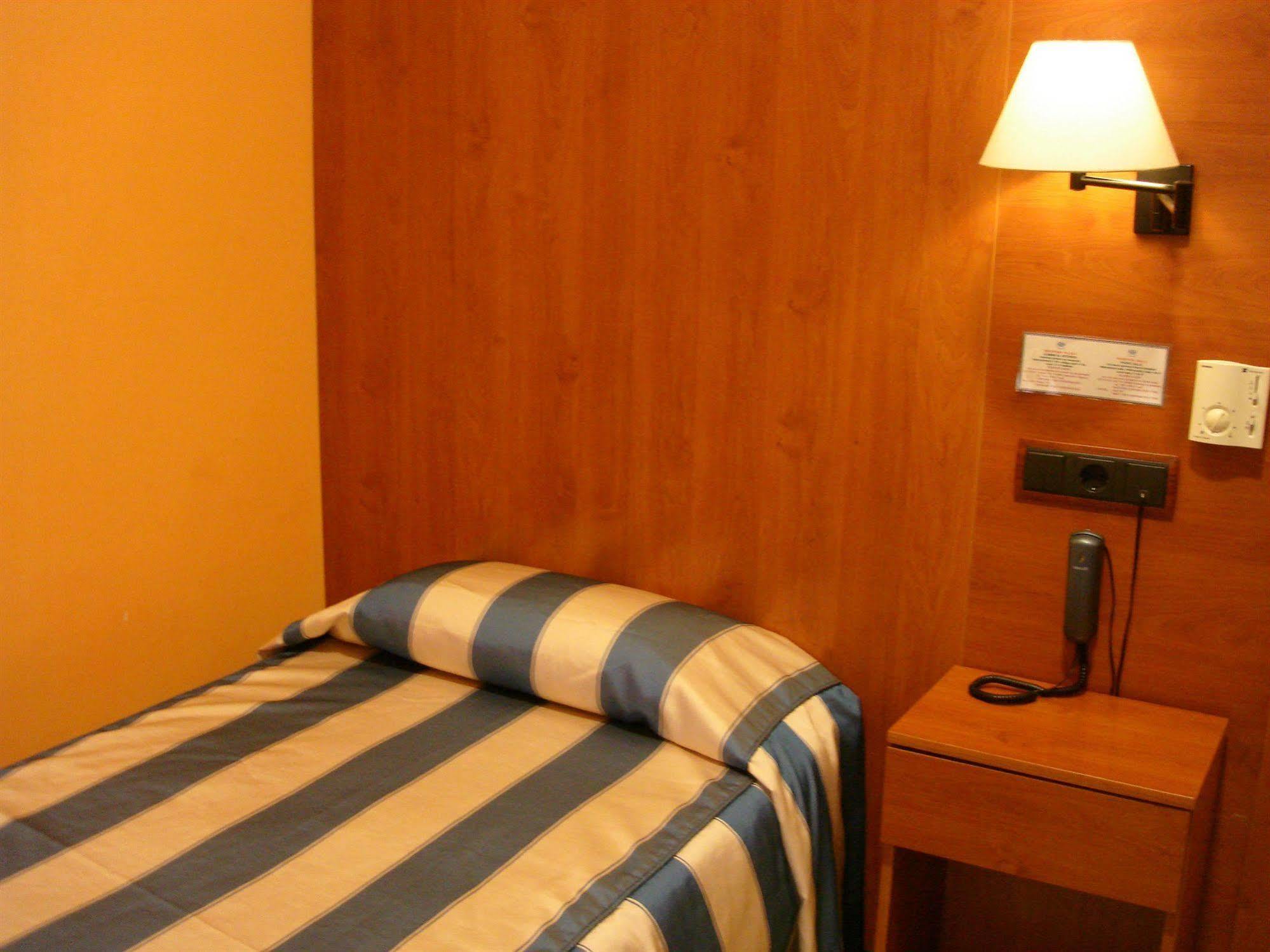 Hotel Canton *