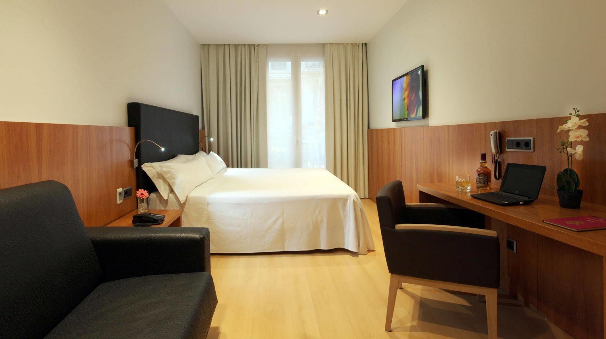 Lleó Hotel 3*