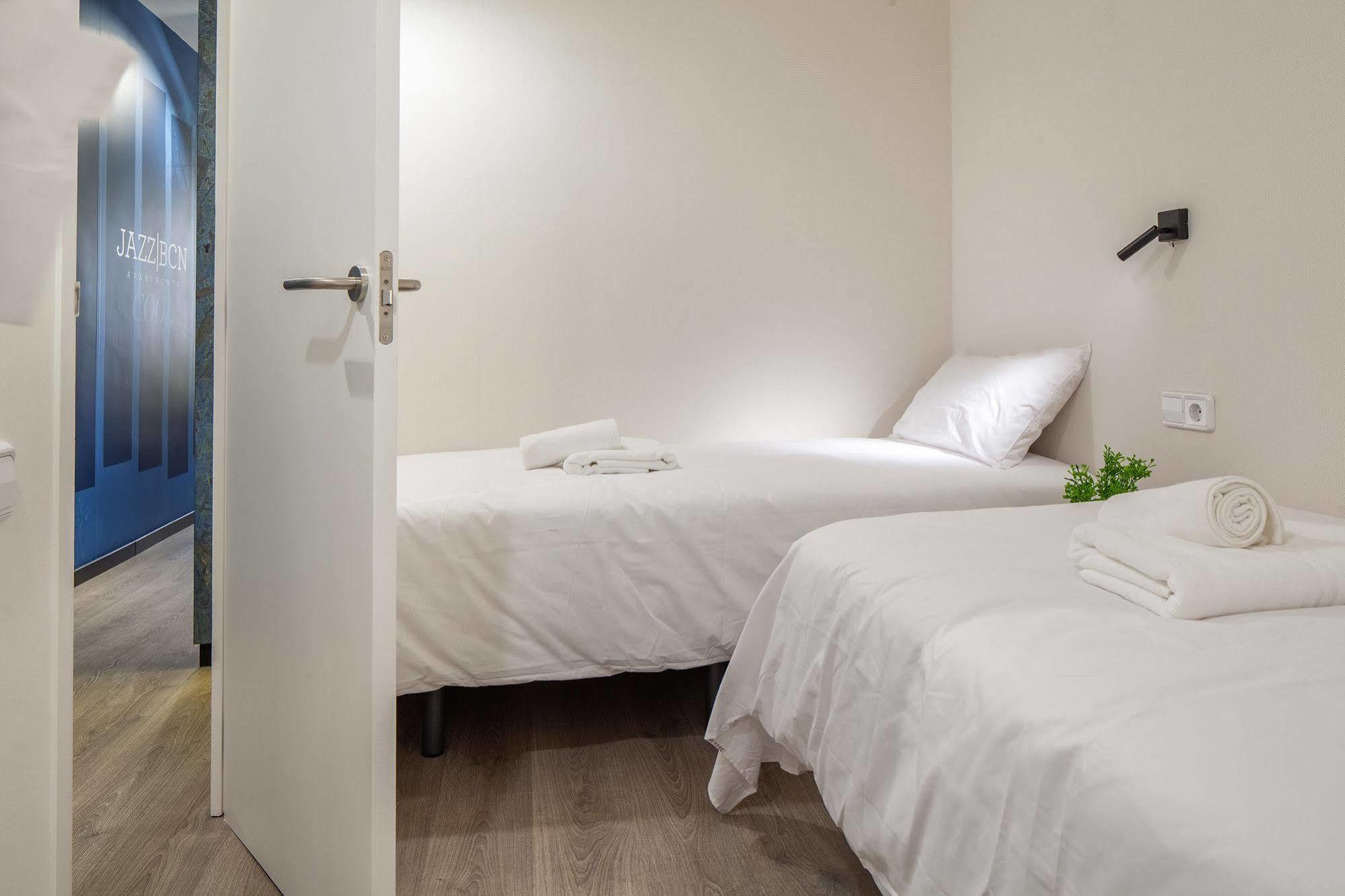 Habitat Cool Jazz Apartahotel 3*