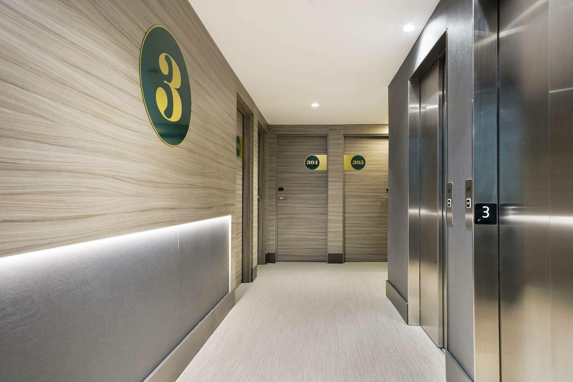 Hotel Niu 3*