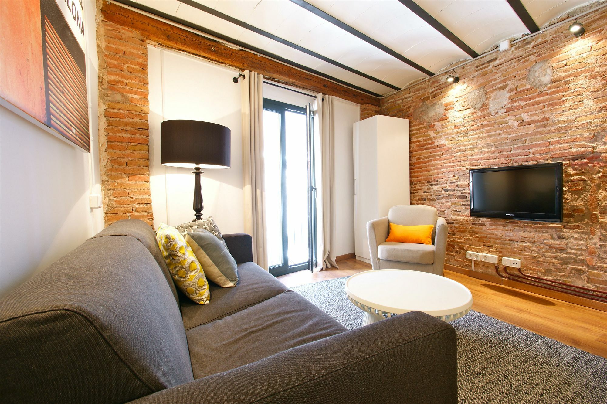 Apartment Borne Down Town *