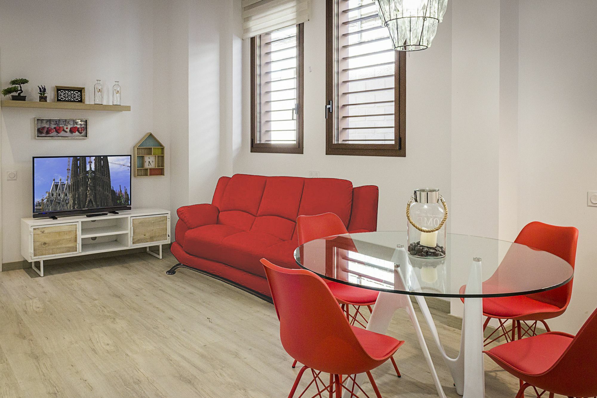 Hostemplo Sagrada Familia Guest house 3*