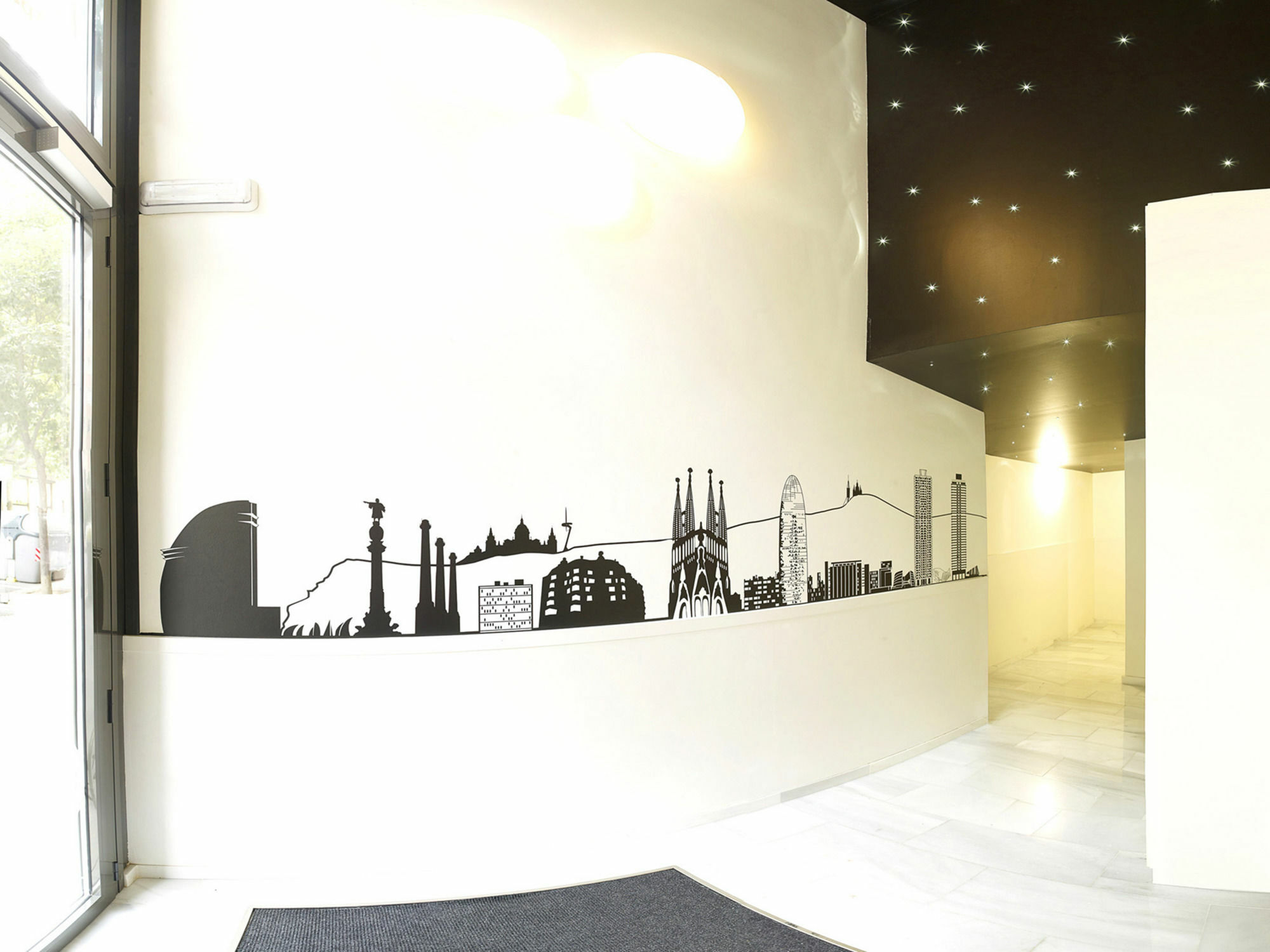 Hostemplo Sagrada Familia Guest house 3*