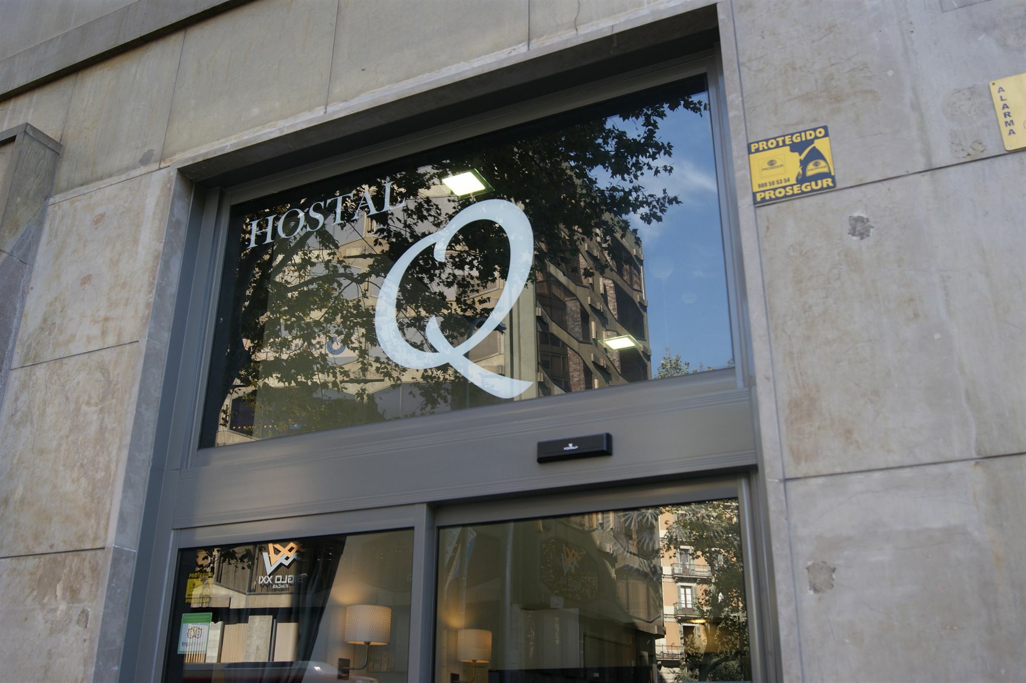 Q 2* Barcelona