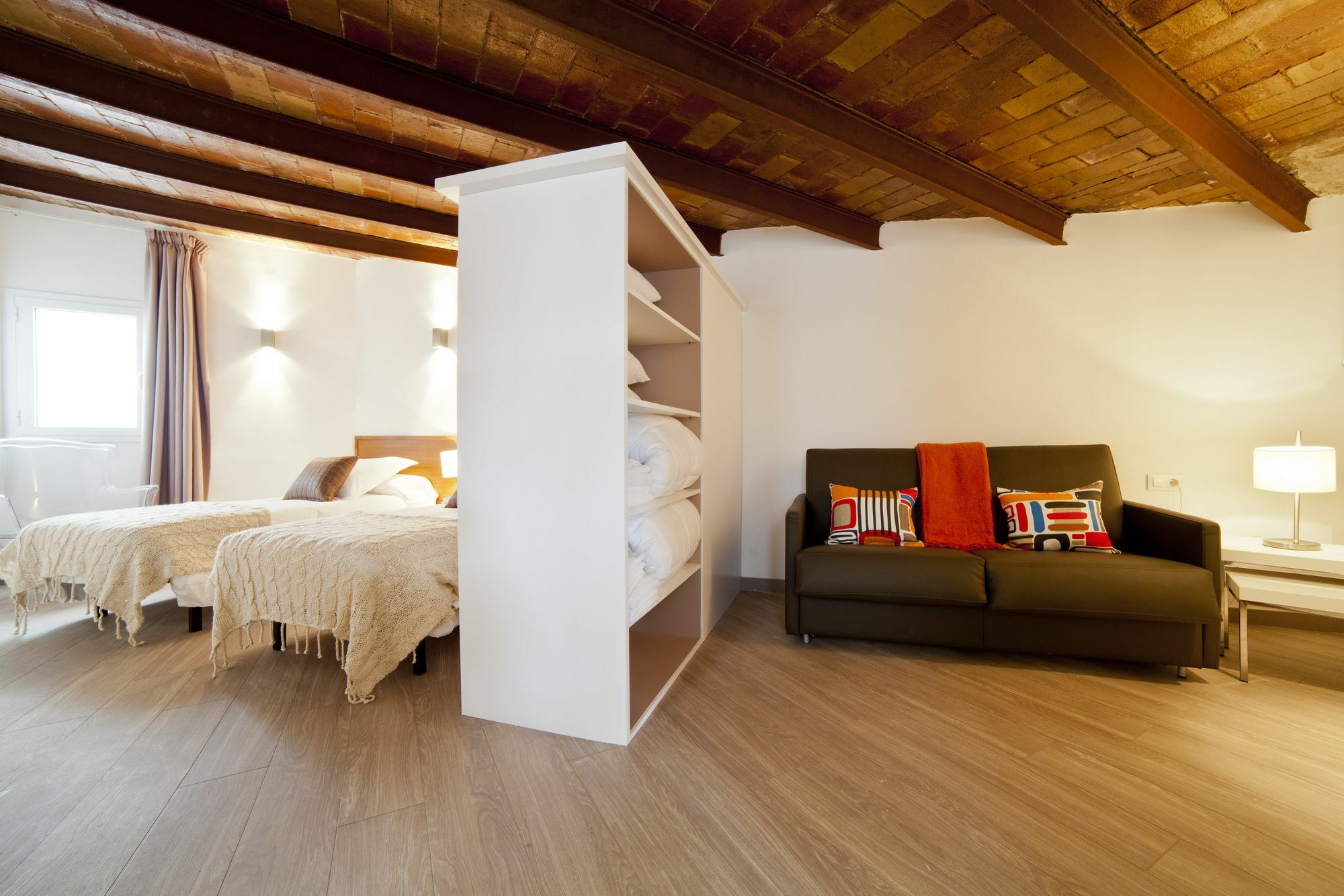 Serennia Ramblas - Placa Catalunya Apartamento *
