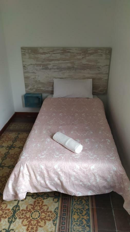 Pensión V Hostal 2*