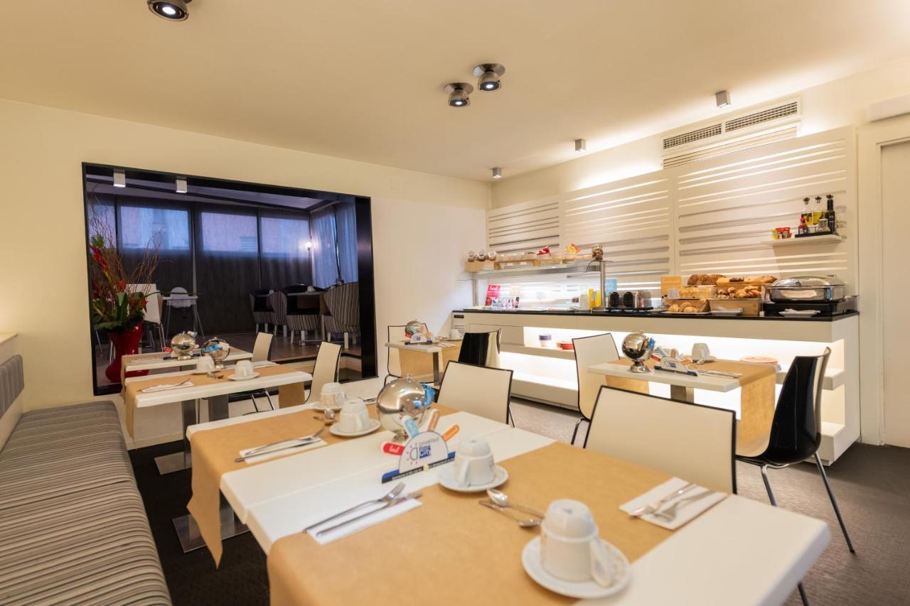 Atenea Rekord Hotel 4*