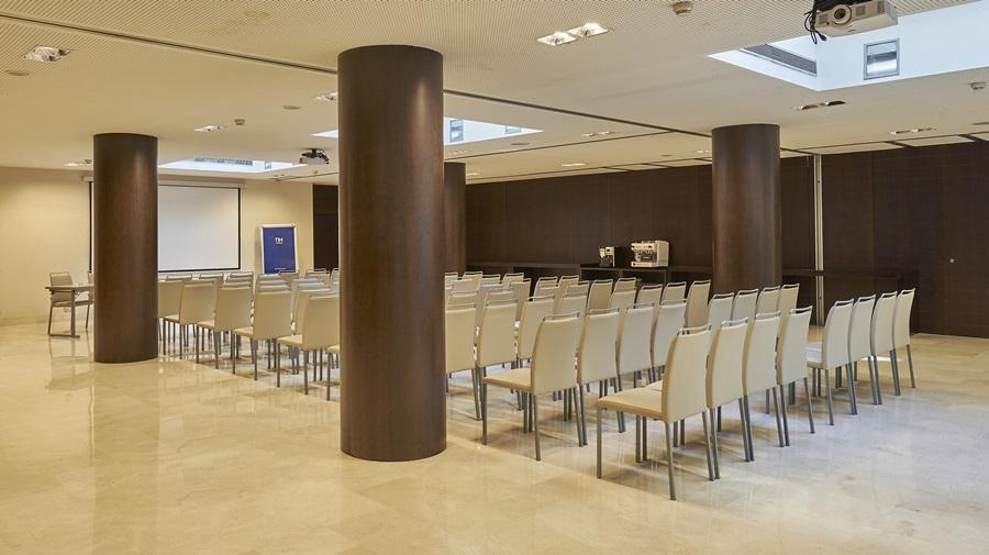 Nh Sants Hotel 4*