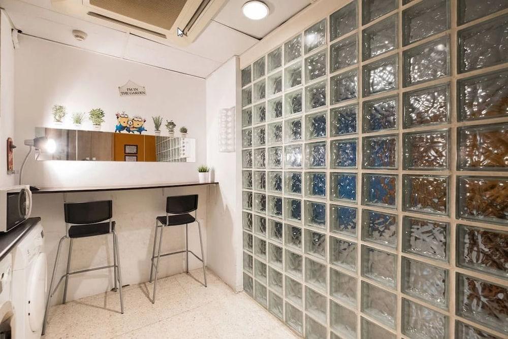 Hostal Arc House