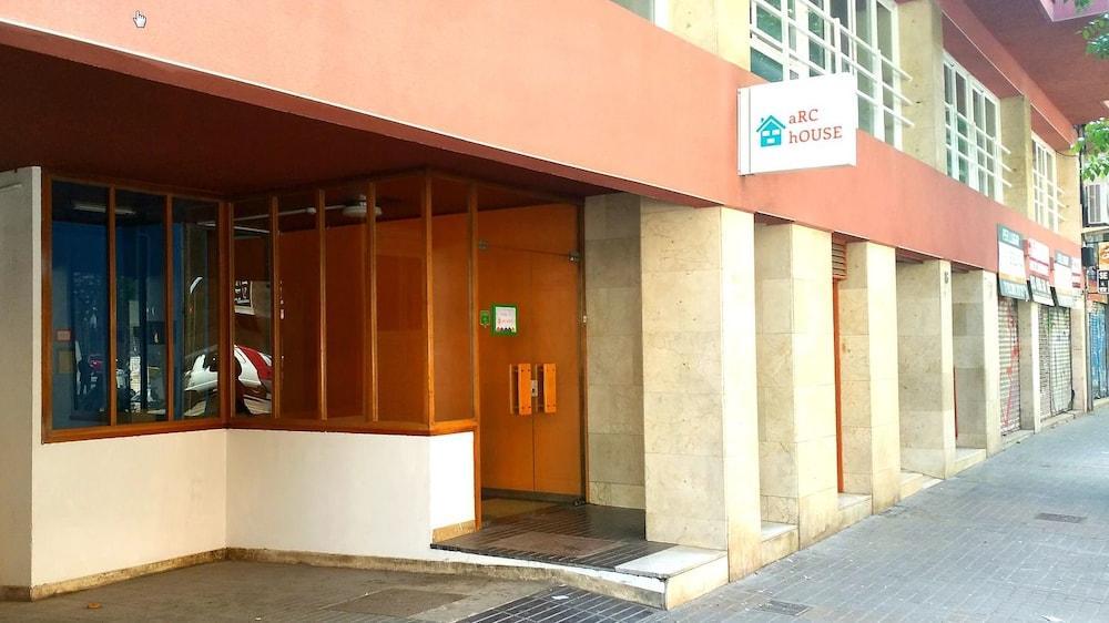 Arc House Barcelona
