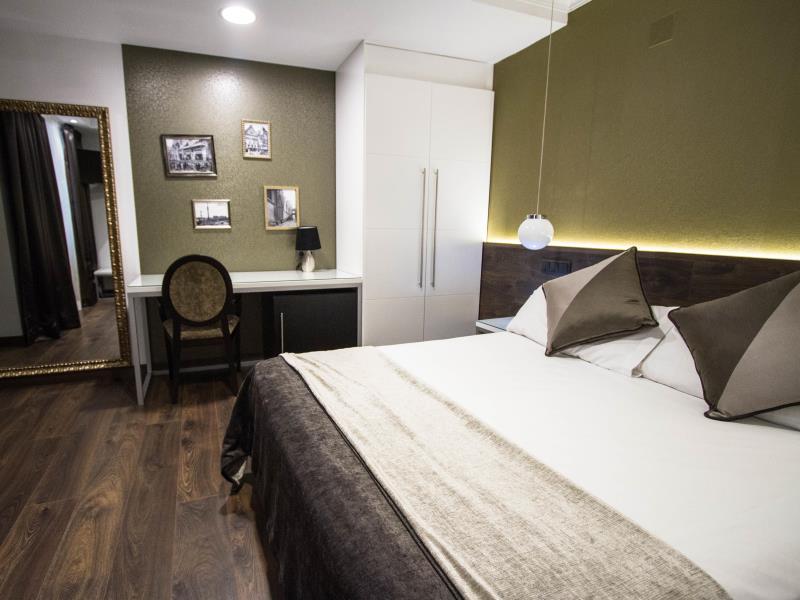 Hotel Moderno Barcelona